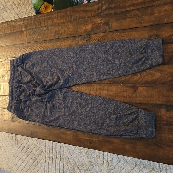 Lululemon ready to rulu jogger - Picture 2 of 4